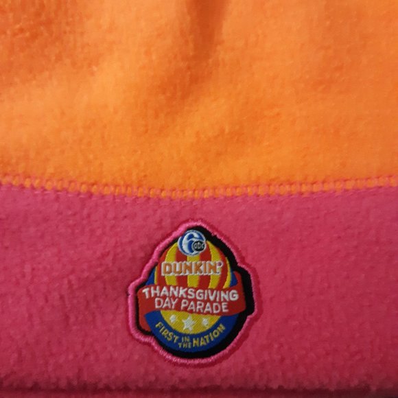 #621 ABC6 DUNKIN DONUTS THANKSGIVING DAY PARADE. FIRST IN THE NATION FLEECEHAT. - Picture 2 of 4